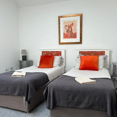 Premium Apartments Thatcham Broadway Exterior photo