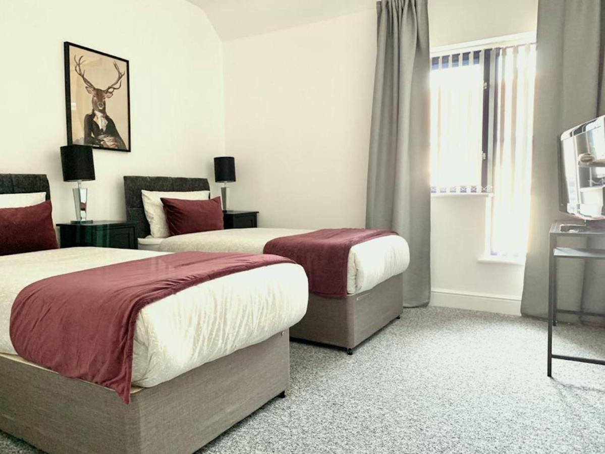 Premium Apartments Thatcham Broadway Exterior photo